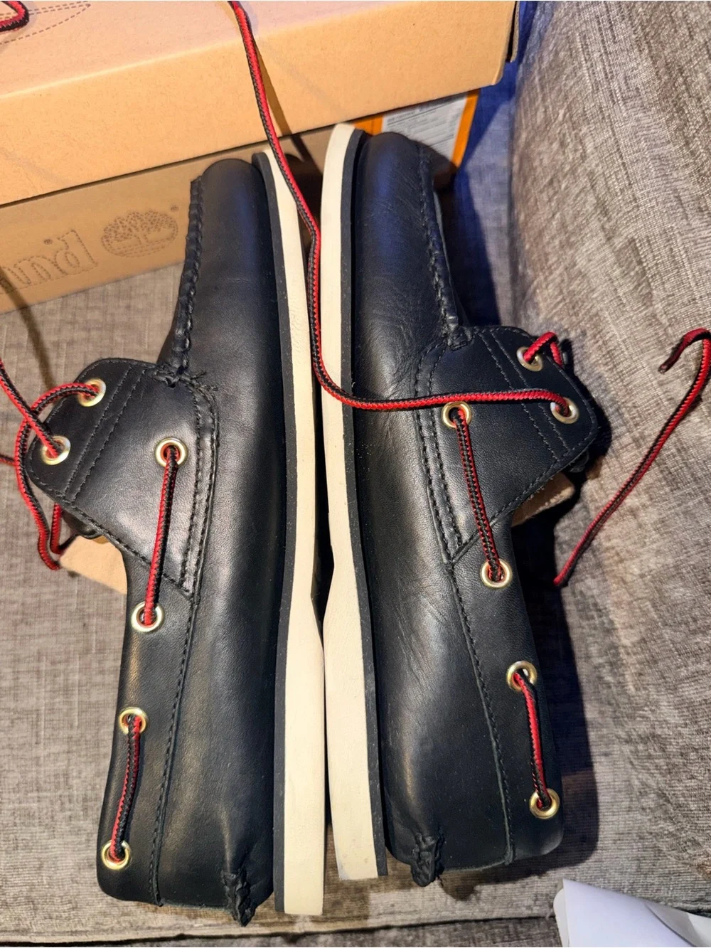 Timberland Classic 2-Eye Boat Shoes Black Leather Red Laces Men’s Size 8